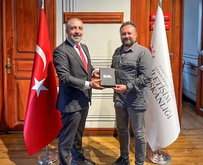 TAMER YAVUZ’A SÜREKLİ BASIN KARTI: EDİRNE GAZETECİLER DERNEĞİ’NDE GURUR GÜNÜ