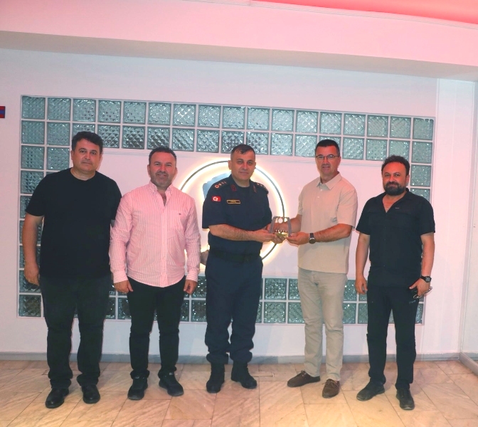 EDİRNE GAZETECİLER DERNEĞİ’NDEN İL JANDARMA KOMUTANI ERMİŞ’E ZİYARET