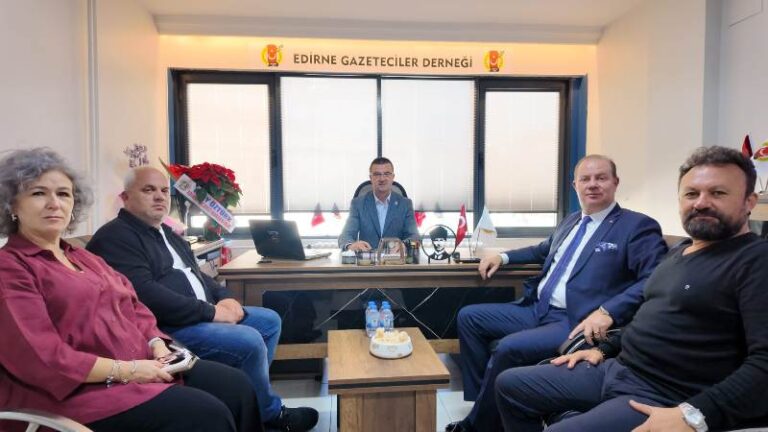 Özay Öztürk’ten “kara düzen” söylemine tepki: “Çok çirkin buluyorum”